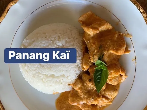 Poulet Au Curry Rouge